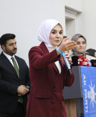 Bakan Göktaş: Kadınlar yenilikçi fikirleriyle iş dünyasının çehresini değiştiriyor (2)