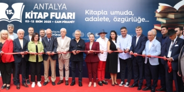 15. Antalya Kitap Fuarı kapılarını açtı