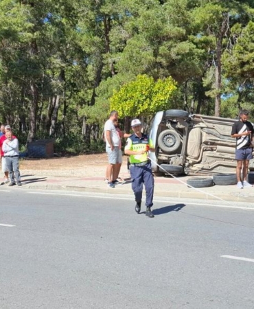 Anne ve iki çocuğu trafik kazasında yaralandı
