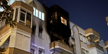 Evde çıkan yangında yaşamını yitirdi, eşi dumandan etkilendi