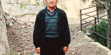 Otomobille çarpışan motosikletli hayatını kaybetti