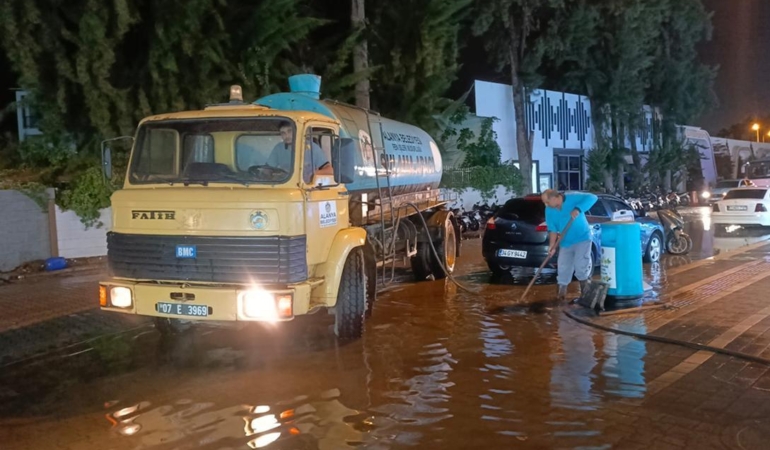 Alanya’da sağanak etkili oldu