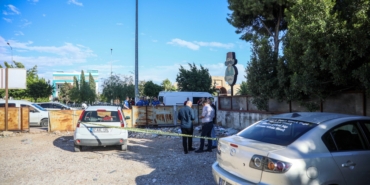 Otoparkta karşılaştığı husumetlisini bacağından vurdu