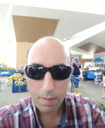 Çöp toplarken tartıştığı mesai arkadaşını bıçakla öldürdü