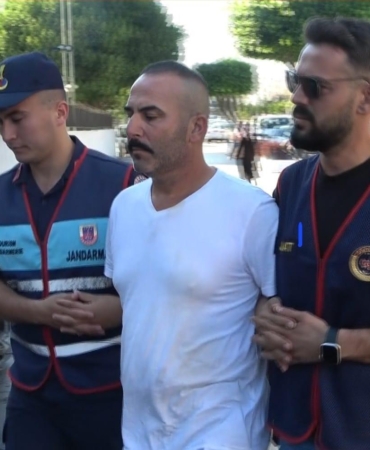 Çöp toplarken tartıştığı mesai arkadaşını bıçakla öldürdü (2)