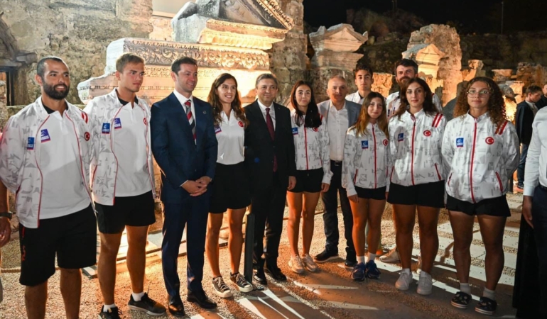 Avrupa’nın en iyi kürekçileri Antalya’da yarışıyor