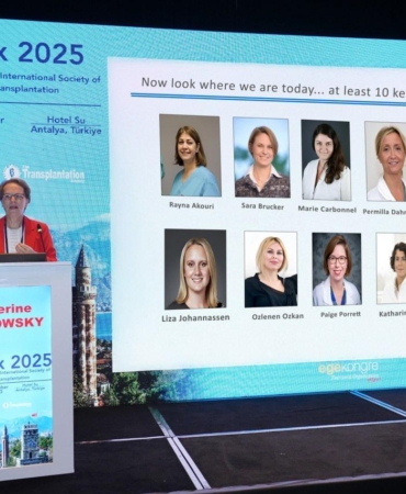 Rektör Özkan, dünyada üreme tıbbı alanında 10 öncü kadın arasında gösterildi