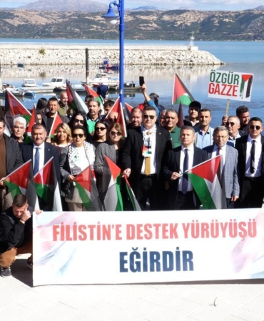 Filistin’e destek yürüyüşü