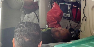 Taşınma kavgasında komşusunu bıçakladı