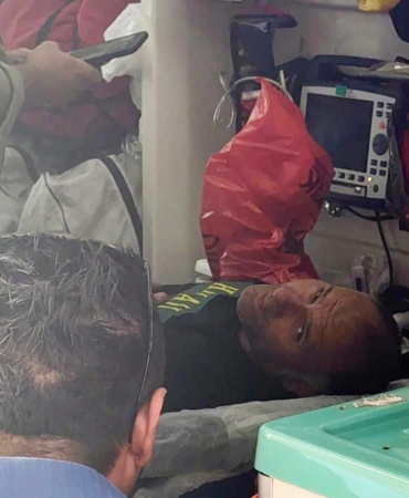 Taşınma kavgasında komşusunu bıçakladı