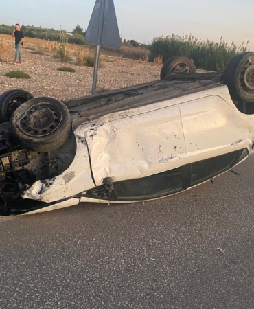 Serik’te takla atan otomobilin sürücüsü yaralandı