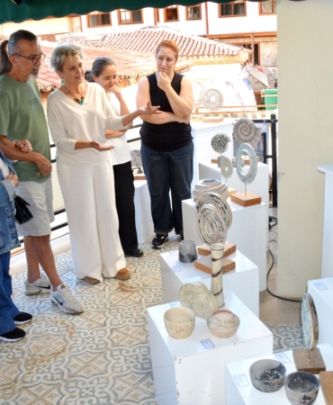 Kaleiçi’nde seramik aşkı