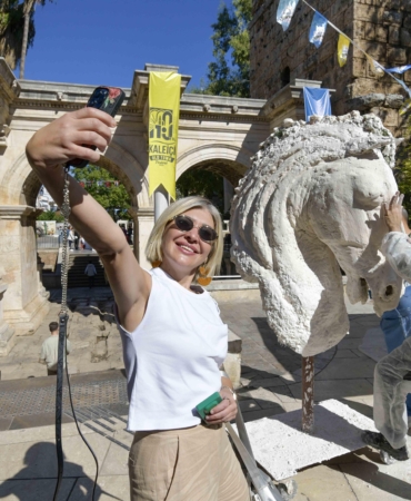 Sanatın kalbi Kaleiçi’nde attı