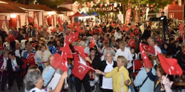 Yıldızların şovu Dokumapark’ta izlendi