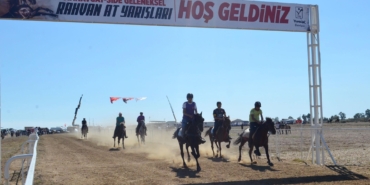 Manavgat- Side Geleneksel Rahvan At Yarışları yapıldı