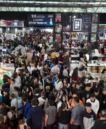 Antalya Kitap Fuarı’nı 1 milyon 103 bin kişi ziyaret etti