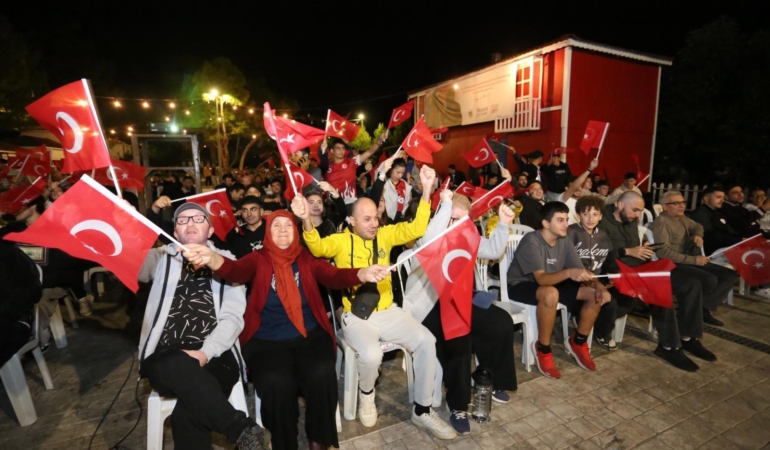 Milli maç heyecanı Dokumapark’ta yaşandı