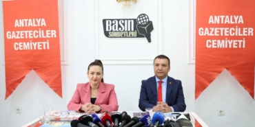 ABB Başkan Vekili Özdemir: Muhittin başkan günden güne kilo veriyor, bağışıklığı düşüyor