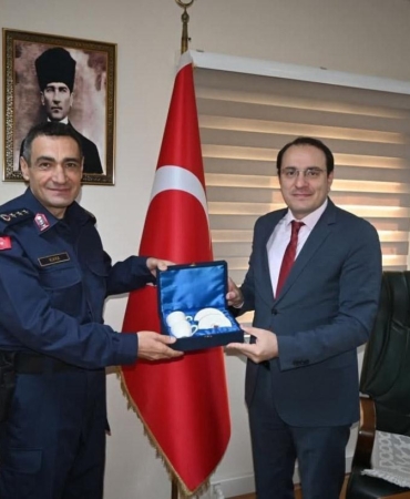 Komutan Kaya’dan Kaymakam Türker’e ziyaret