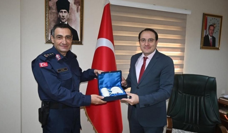 Komutan Kaya’dan Kaymakam Türker’e ziyaret