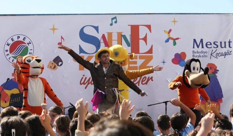 Sahne Kepez öğrencilerle buluştu