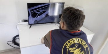 Alkollü araç kullanırken tabancayla ateş eden sürücü tutuklandı