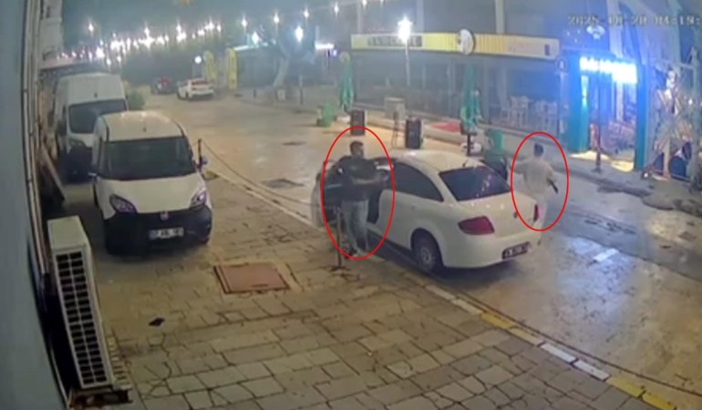 Gayrimenkul ofisinde silahlı kavga: 2 ölü, 1 yaralı (2)