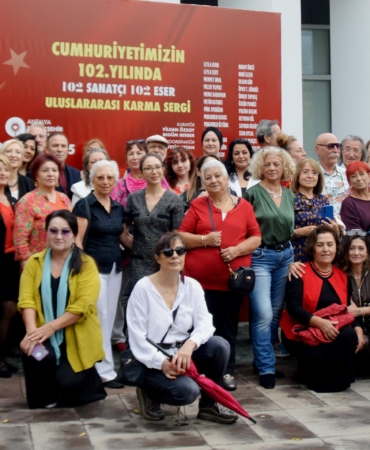 102 sanatçıdan 102 eser