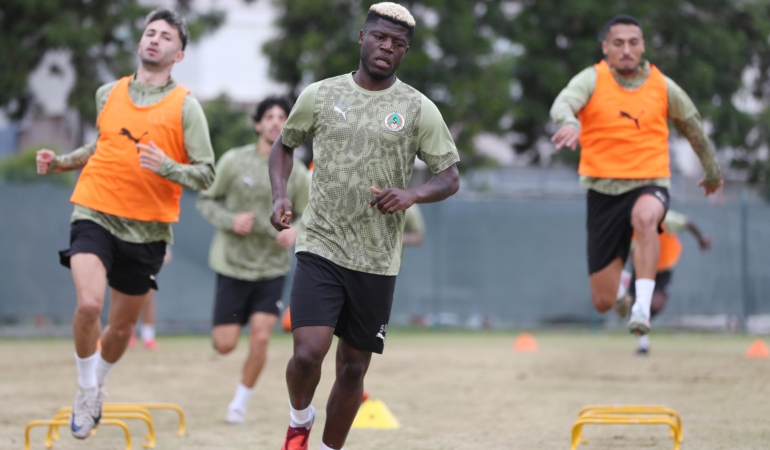 Alanyasporlu Ümit Akdağ: Lucescu gibi bir hocanın istemesi özel bir duygu