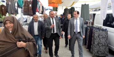 Kaymakam Türker, pazarı denetledi