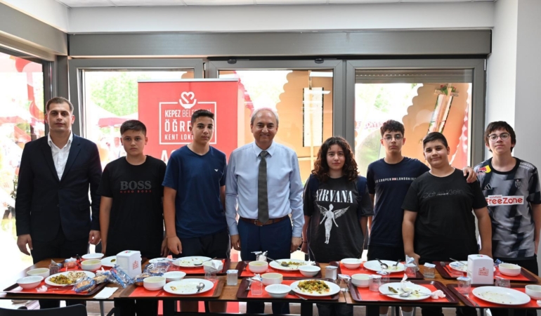 Kepez’in Öğrenci Kent Lokantası’na yoğun ilgi