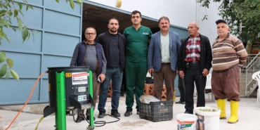 Büyükşehir’in ceviz soyma makineleri üreticilerin hizmetinde