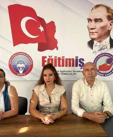 Öğretmene tokat atan veli tutuklandı; saldırı kamerada (2)