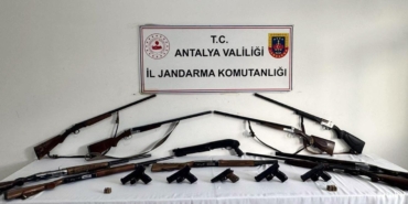 Alanya’da ruhsatsız silah operasyonu