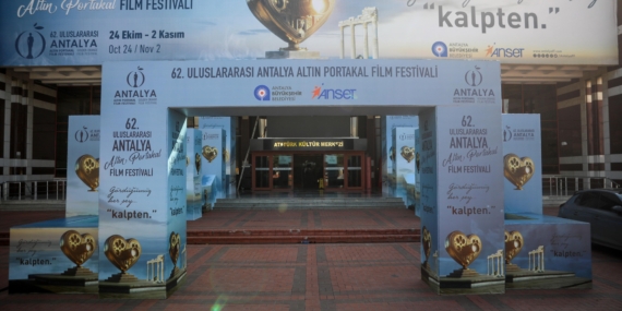 Altın Portakal 62’nci kez perdelerini açtı Altın Portakal 62’nci kez perdelerini açtı