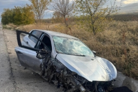 Sandıklı’da kaza: 2 yaralı Sandıklı’da kaza: 2 yaralı