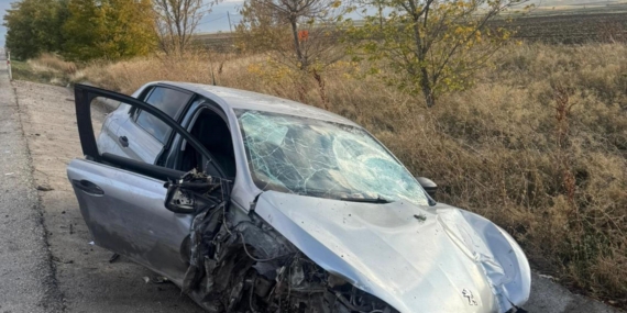 Sandıklı’da kaza: 2 yaralı Sandıklı’da kaza: 2 yaralı
