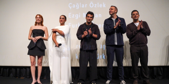 Altın Portakal’da ilk gün, Gelin Takımı 2’nin galasıyla tamamlandı Altın Portakal’da ilk gün, Gelin Takımı 2’nin galasıyla tamamlandı
