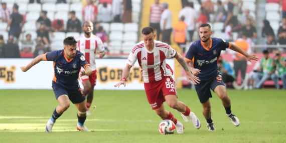 Hesap.com Antalyaspor – RAMS Başakşehir FK: 0-4 Hesap.com Antalyaspor – RAMS Başakşehir FK: 0-4