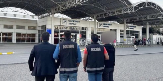 Antalya Havalimanı’nda zimmet operasyonuna 5 tutuklama Antalya Havalimanı’nda zimmet operasyonuna 5 tutuklama