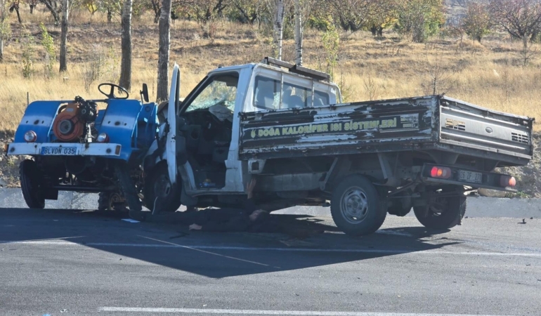 Bolvadin’de kaza: 1 ölü, 2 yaralı