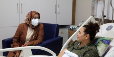 Hastanenin ilk ve son kalp nakli hastaları buluştu