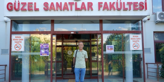 Emekli hakim, ‘İçimde hep bir sinemacı varmış’ diyerek yeniden öğrenci oldu Emekli hakim, ‘İçimde hep bir sinemacı varmış’ diyerek yeniden öğrenci oldu