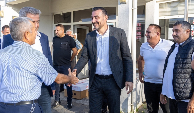 Başkan Vekili Çiçek’ten Doğu Garajı esnafına ziyaret