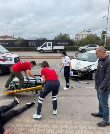 2 kişinin yaralandığı kaza kamerada