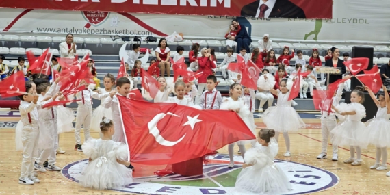 Kepez’de Cumhuriyet kutlamaları Kepez’de Cumhuriyet kutlamaları