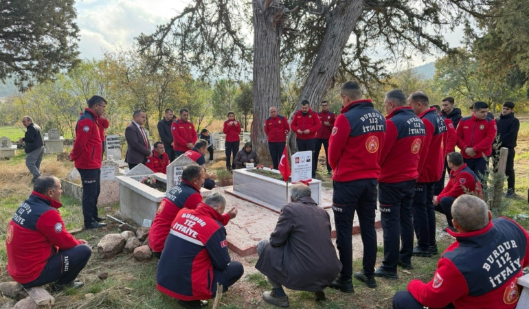İtfaiyeciler mesai arkadaşlarını andı