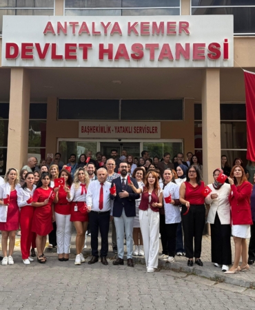 Sağlık çalışanlarından Cumhuriyet Bayramı kutlaması