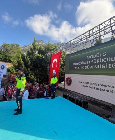 ‘Cumhuriyet Yolunda Kaskımla Güvenli Sürüş’ etkinliği