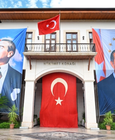 Cumhuriyet’e tanıklık eden Türk bayrağı